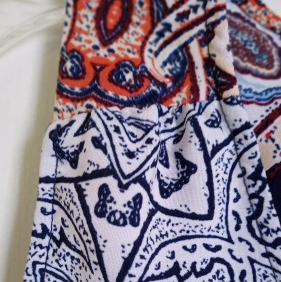 One Clothing mini shift dress with back cutout size medium EUC - Picture 4 of 7